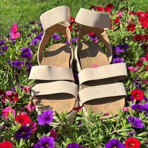 Steve Madden Tan Sandals Cute and Fun